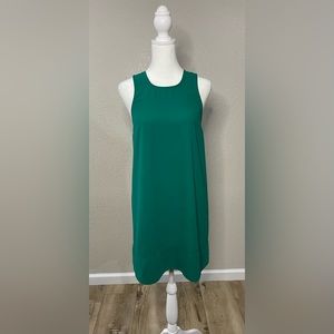 LIKE NEW TILDON KELLY GREEN DRESS